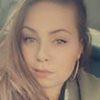 Headshot of busker Natalyaa