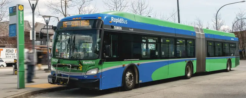 R6 RapidBus at bus bay