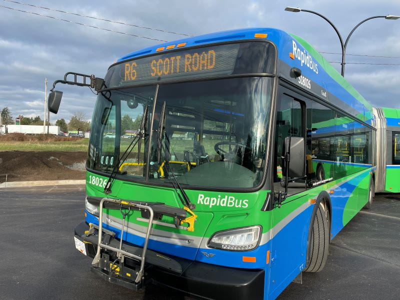 Front view of R6 RapidBus